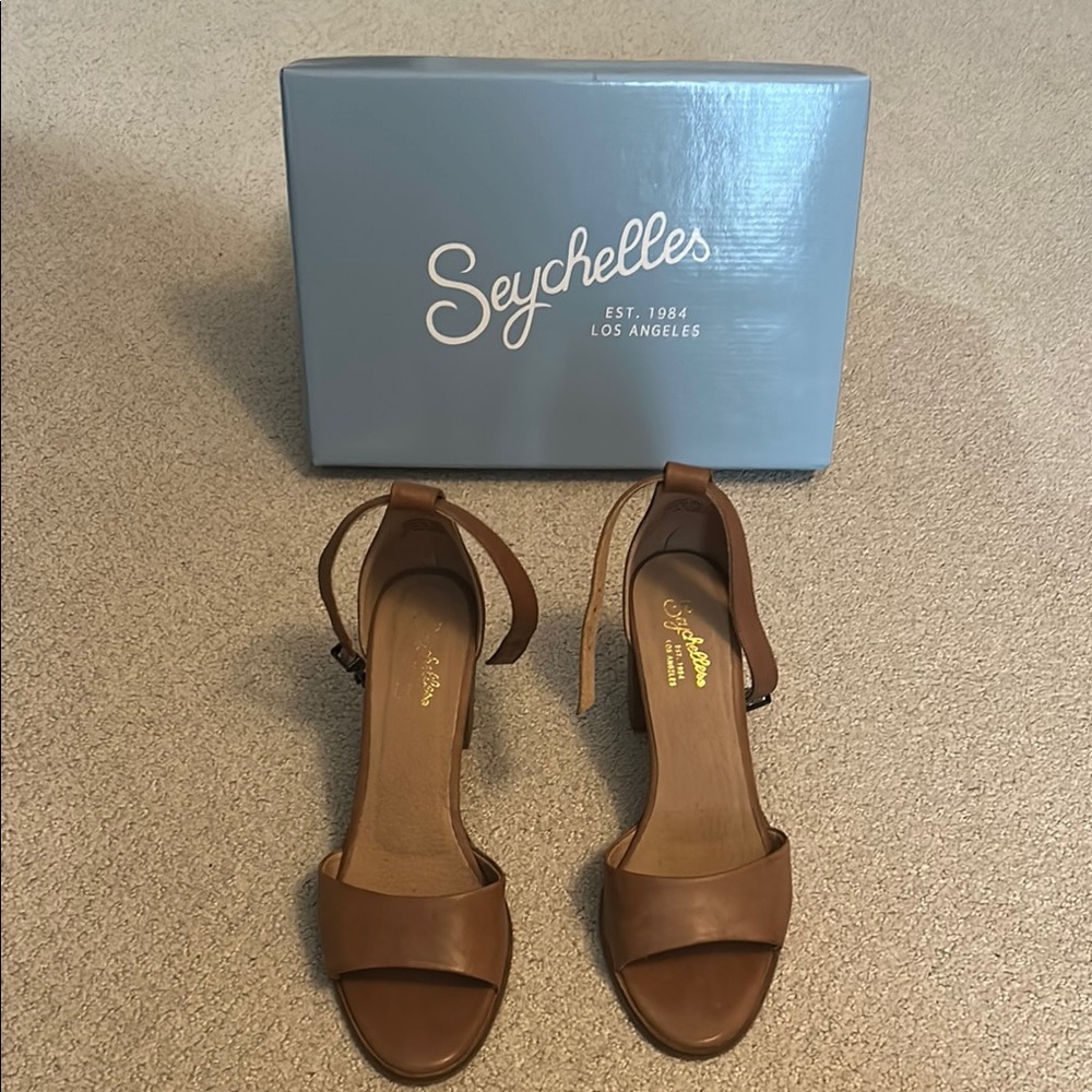 Seychelles Brown Heels with Minimalist Design